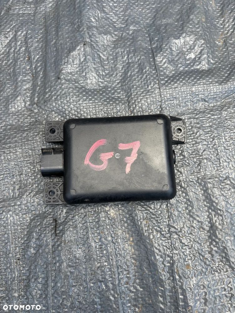 Vw Golf VII asystent zmiany pasa radar moduł distronic 5Q0907685A - 2