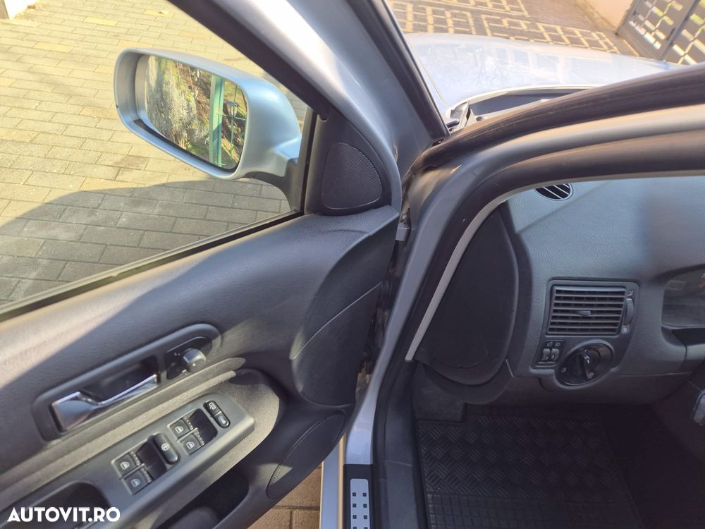 Volkswagen Golf 1.6 - 2