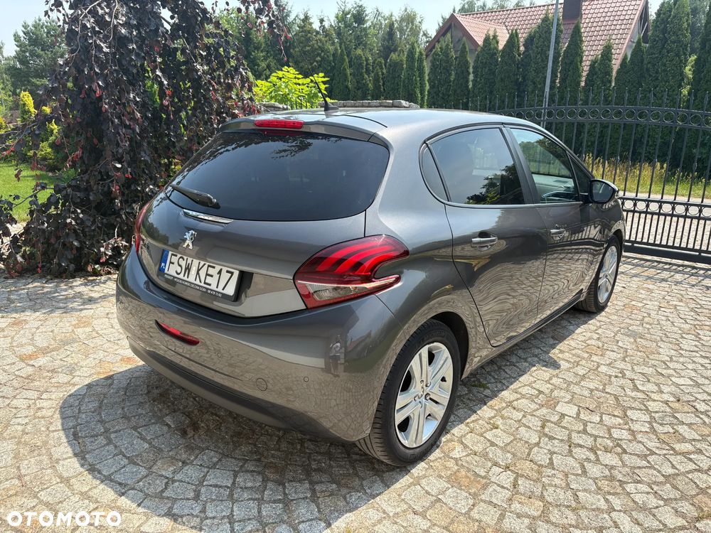 Peugeot 208 1.2 PureTech Style - 5