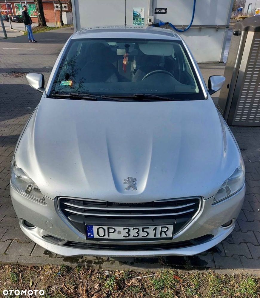 Peugeot 301 - 3