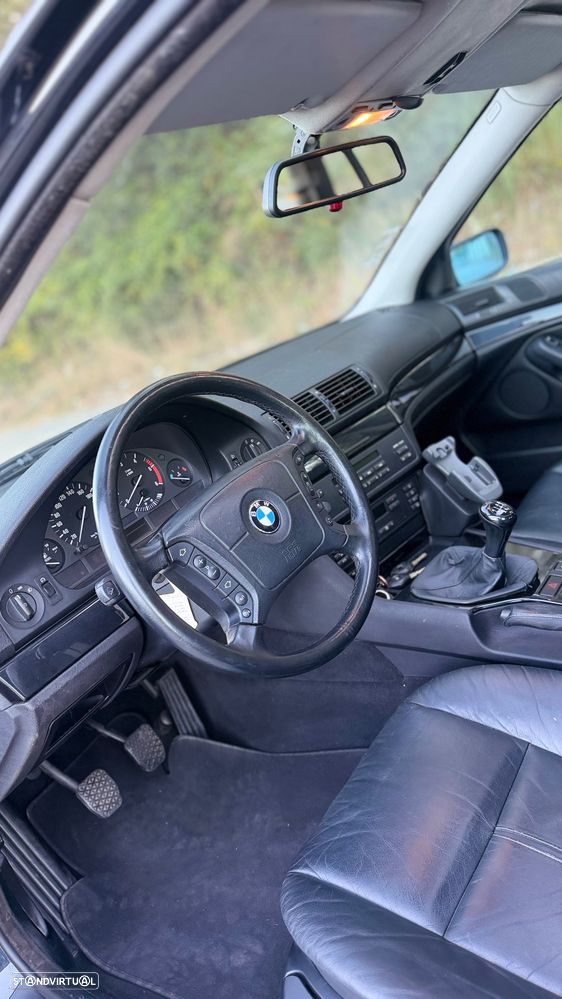 BMW 525 tds Touring - 13