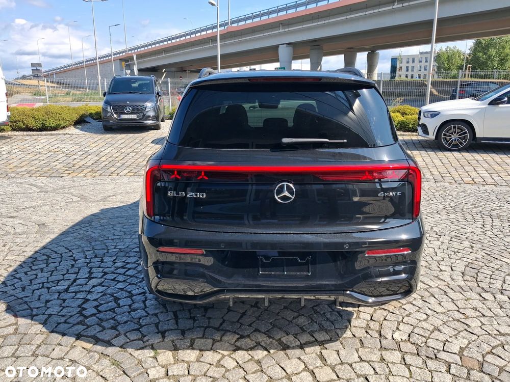 Mercedes-Benz GLB 200 mHEV 4-Matic 8G-eDCT - 6