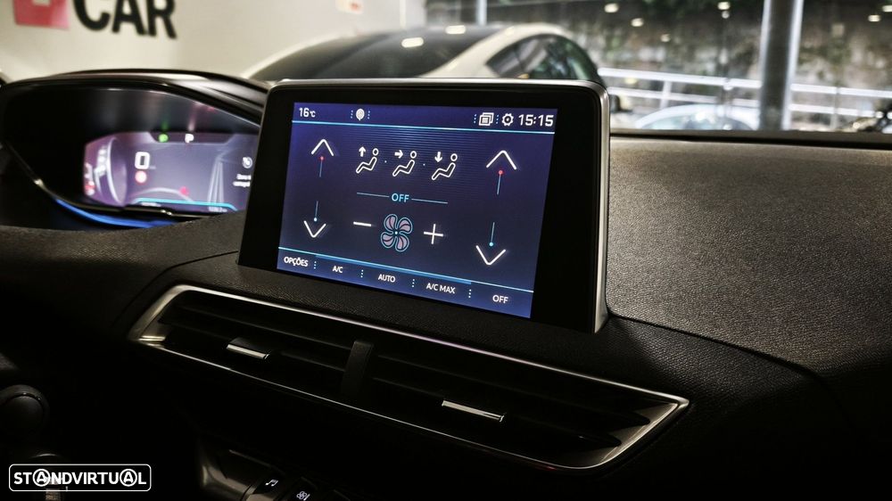 Peugeot 3008 1.6 BlueHDi Style EAT6 - 28