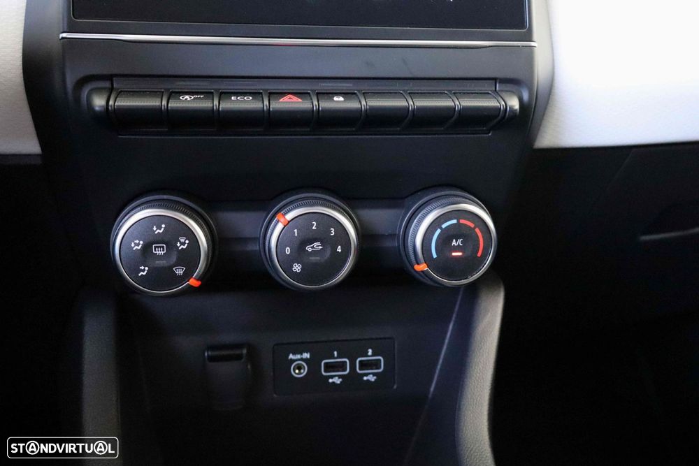 Renault Clio 1.0 TCe Evolution Bi-Fuel - 34