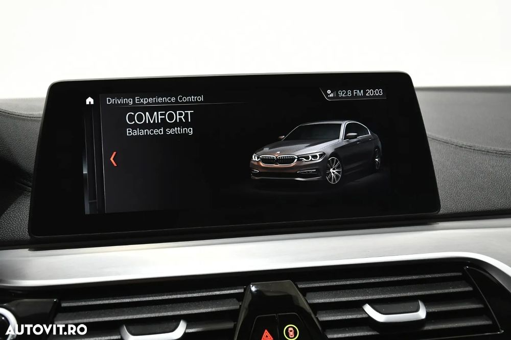 BMW Seria 5 520d Aut. Luxury Line - 26