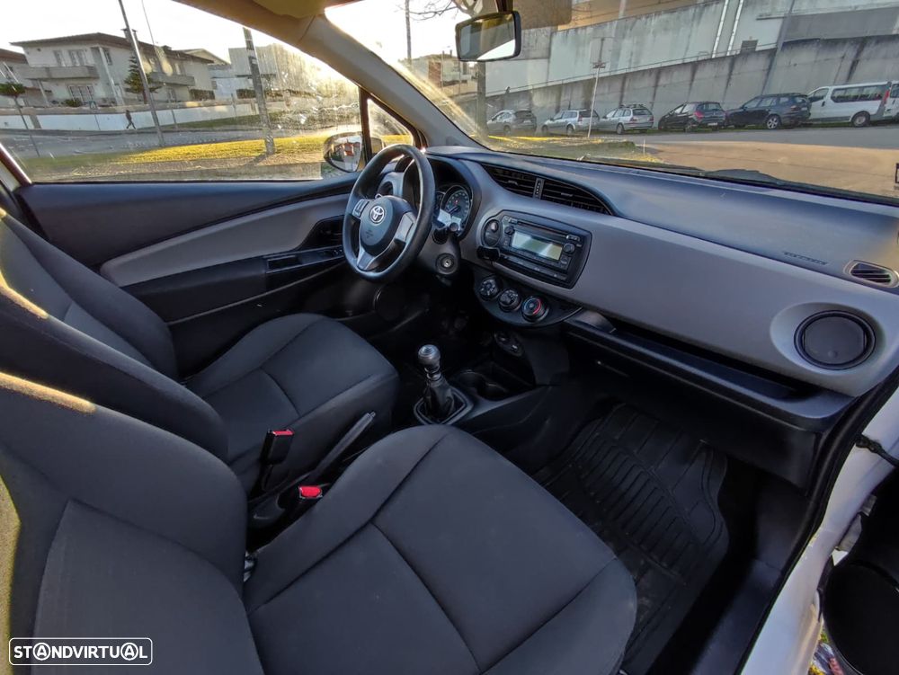 Toyota Yaris - 7