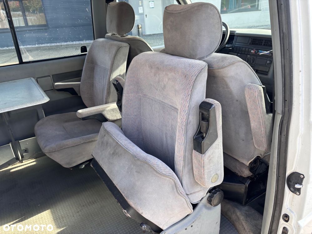 Volkswagen Multivan Standard - 12