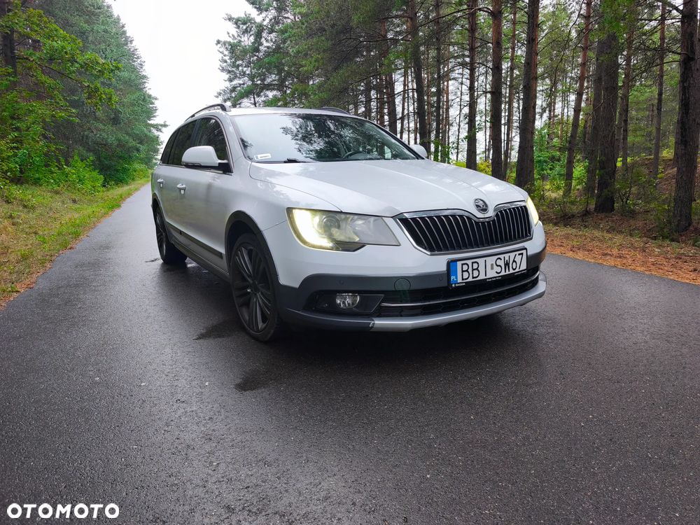 Skoda Superb 2.0 TDI Platinum Outdoor DSG - 14
