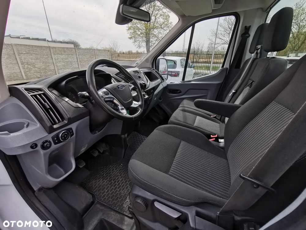 Ford Transit - 6