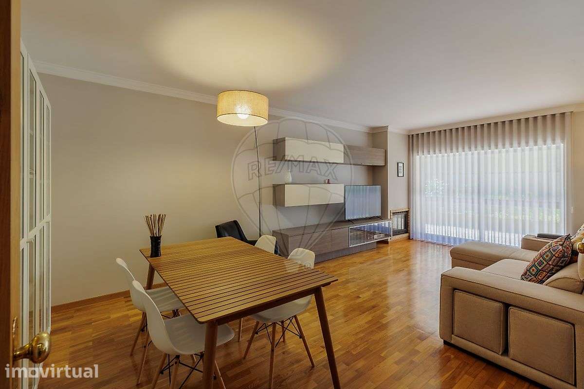 Apartamento T2 para arrendamento - Grande imagem: 2/44