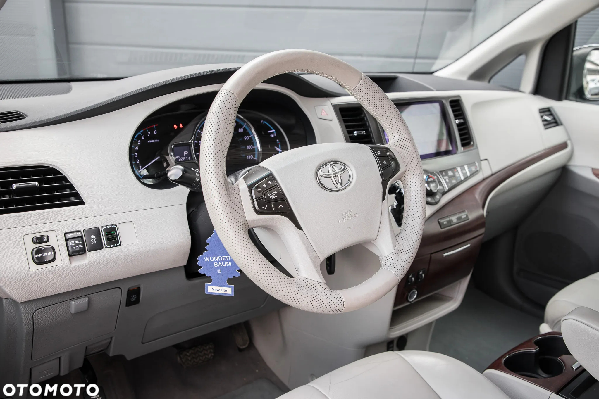 Toyota Sienna 3.5 V6 XLE AWD - 12