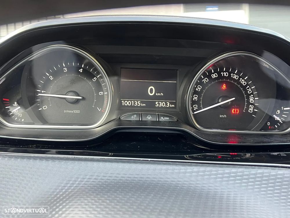 Peugeot 2008 1.2 VTi Allure - 14