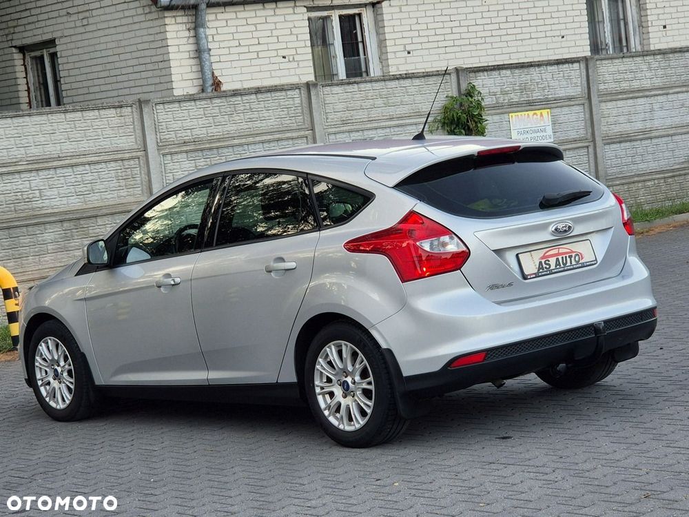 Ford Focus 1.6 Titanium - 25