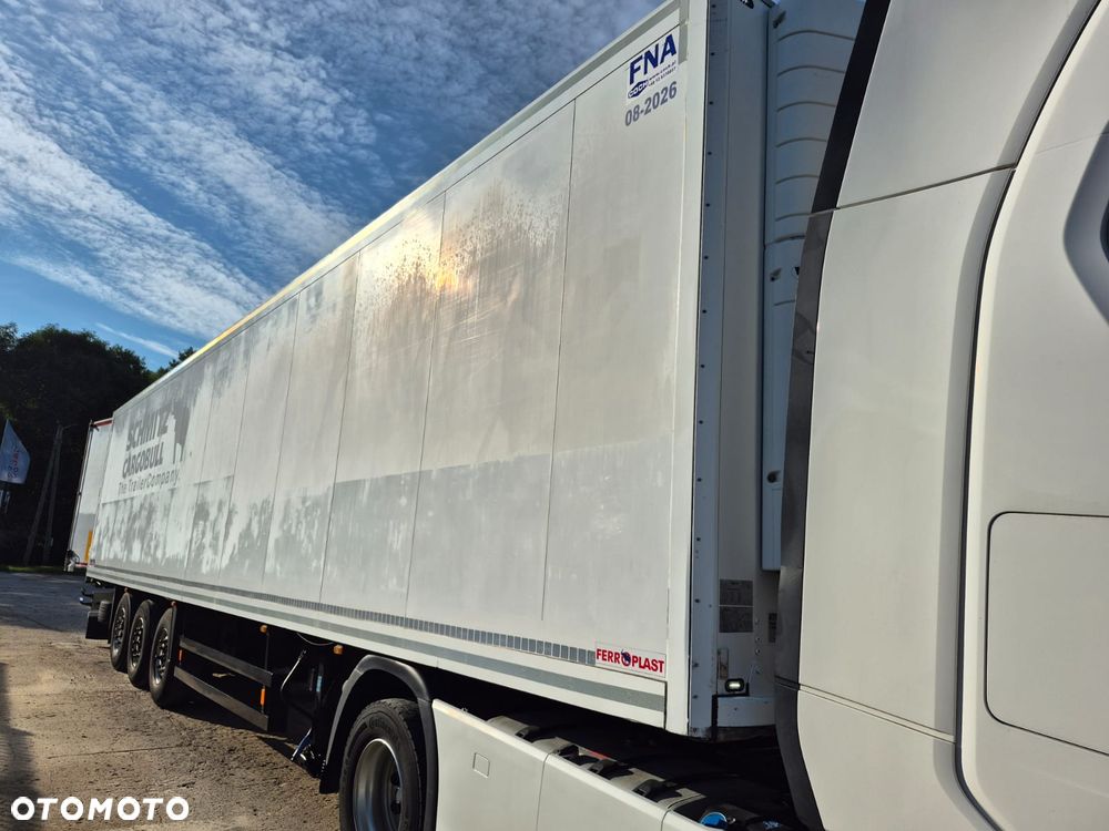 Schmitz Cargobull SKO24 - 4