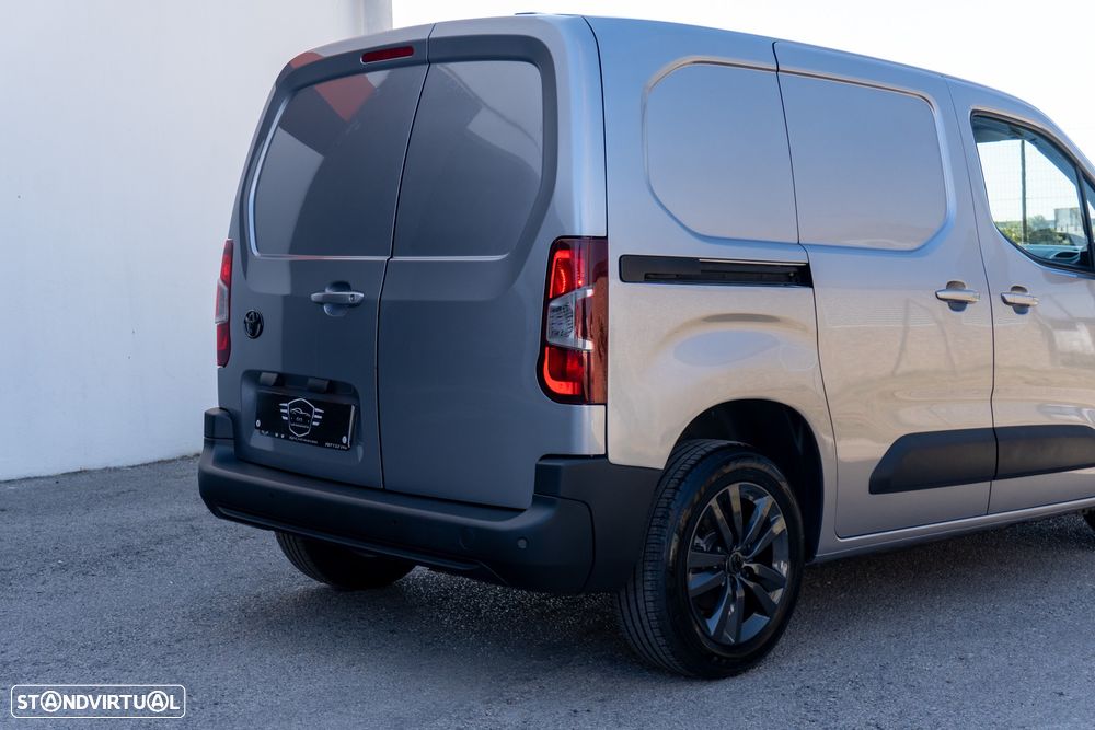 Toyota ProAce City 1.5 D-4D L1 - 11