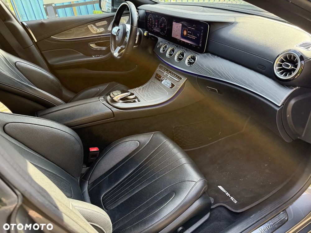 Mercedes-Benz CLS - 13