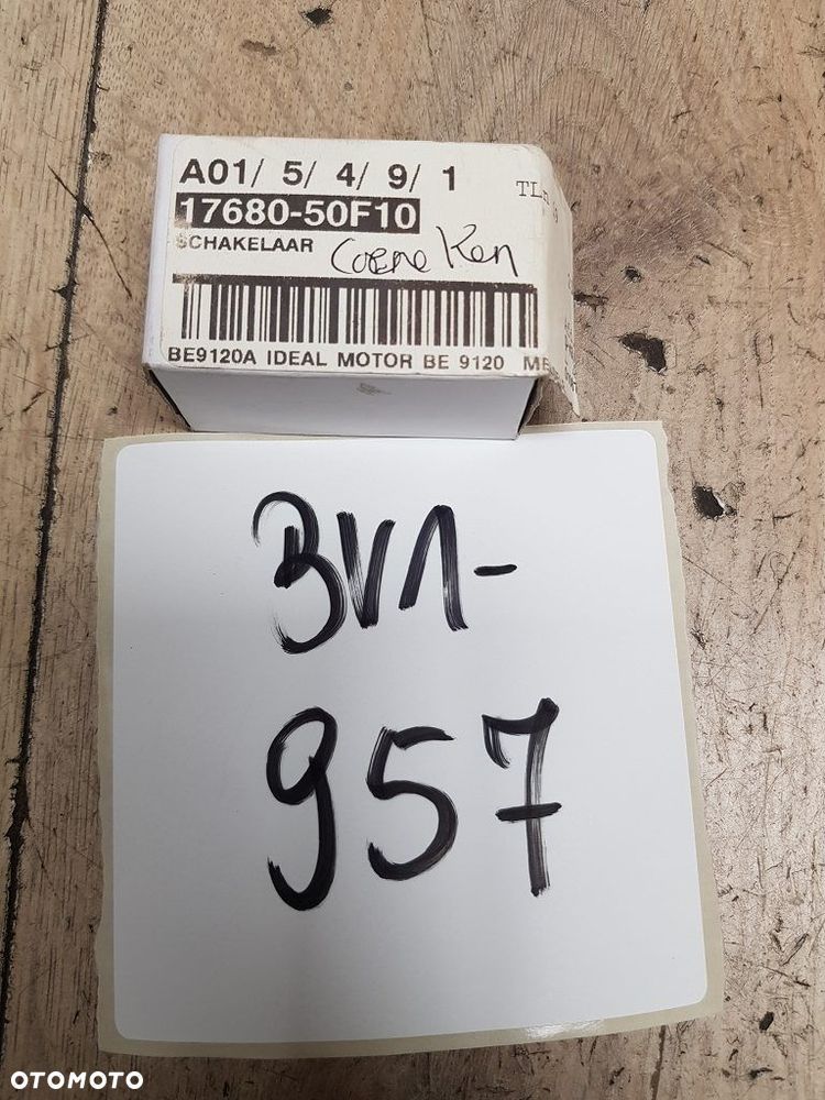 Czujnik temperatury Suzuki SV 650 DL 650 V-Strom AN 250 400 650 Burgman 17680-50F10 - 1