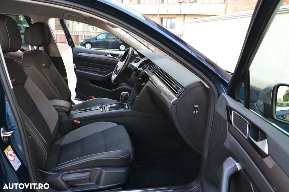 Volkswagen Passat Alltrack - 12