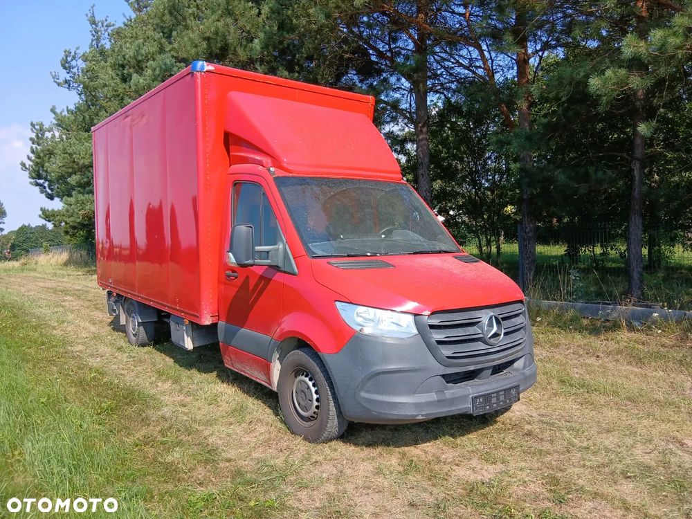 Mercedes-Benz Sprinter - 2
