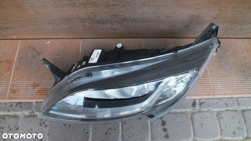 Lampa przednia lewa Fiat Ducato III Lift - 2