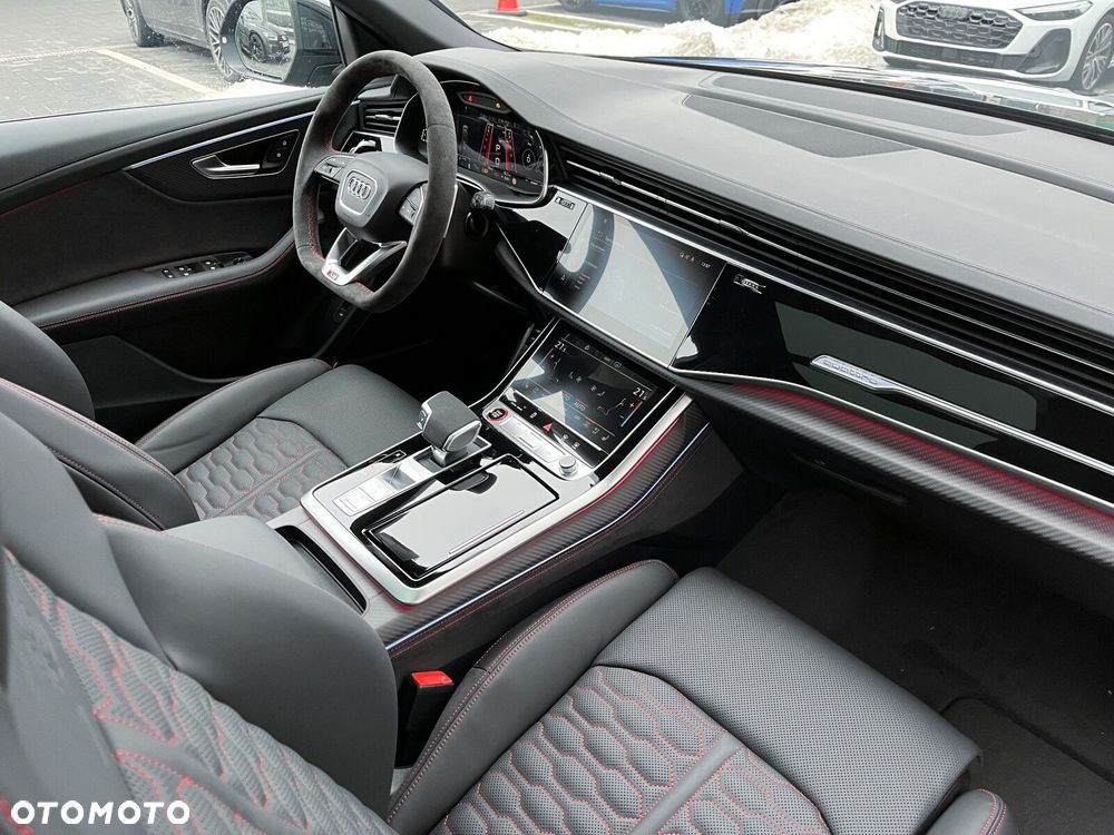 Audi RS Q8 - 26