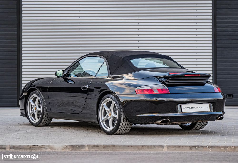 Porsche 911 (996) Carrera Cabrio - 9