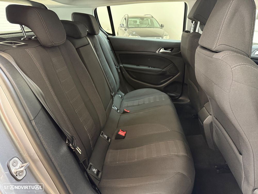 Peugeot 308 PureTech 130 EAT6 Stop & Start Allure - 22