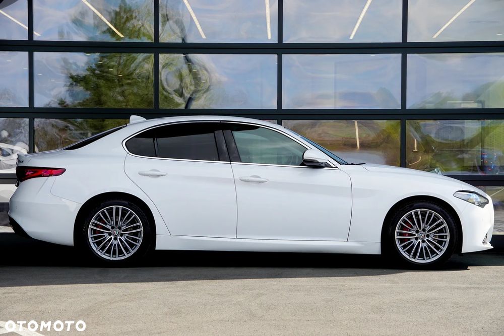 Alfa Romeo Giulia 2.0 Turbo Super - 5
