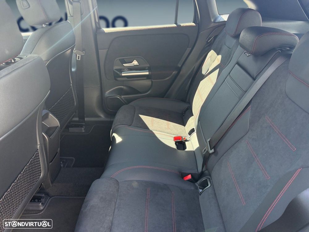 Mercedes-Benz EQA 250+ AMG Line - 11