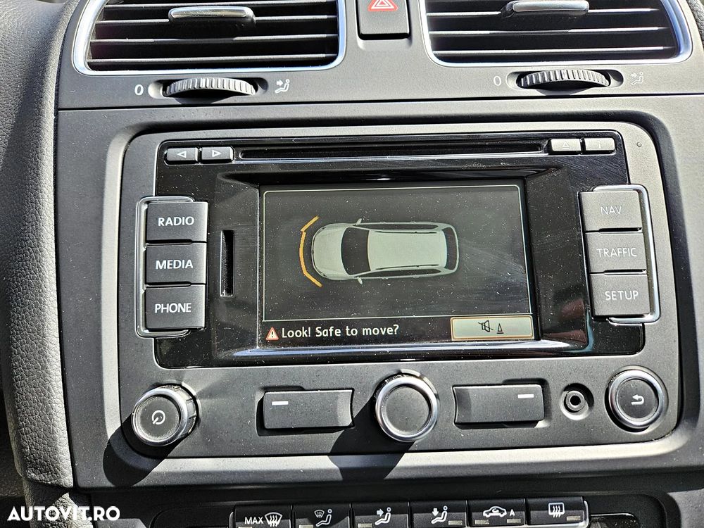 Volkswagen Golf 2.0 TDI DPF MATCH - 25