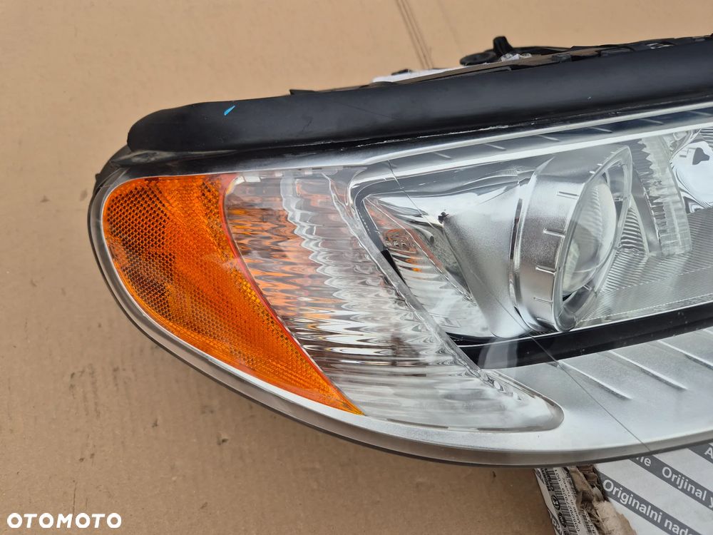 Volvo XC70 II V70 III S80 lampa prawa.Ksenon.LED 2013- .100% - 2