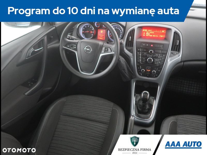 Opel Astra - 8
