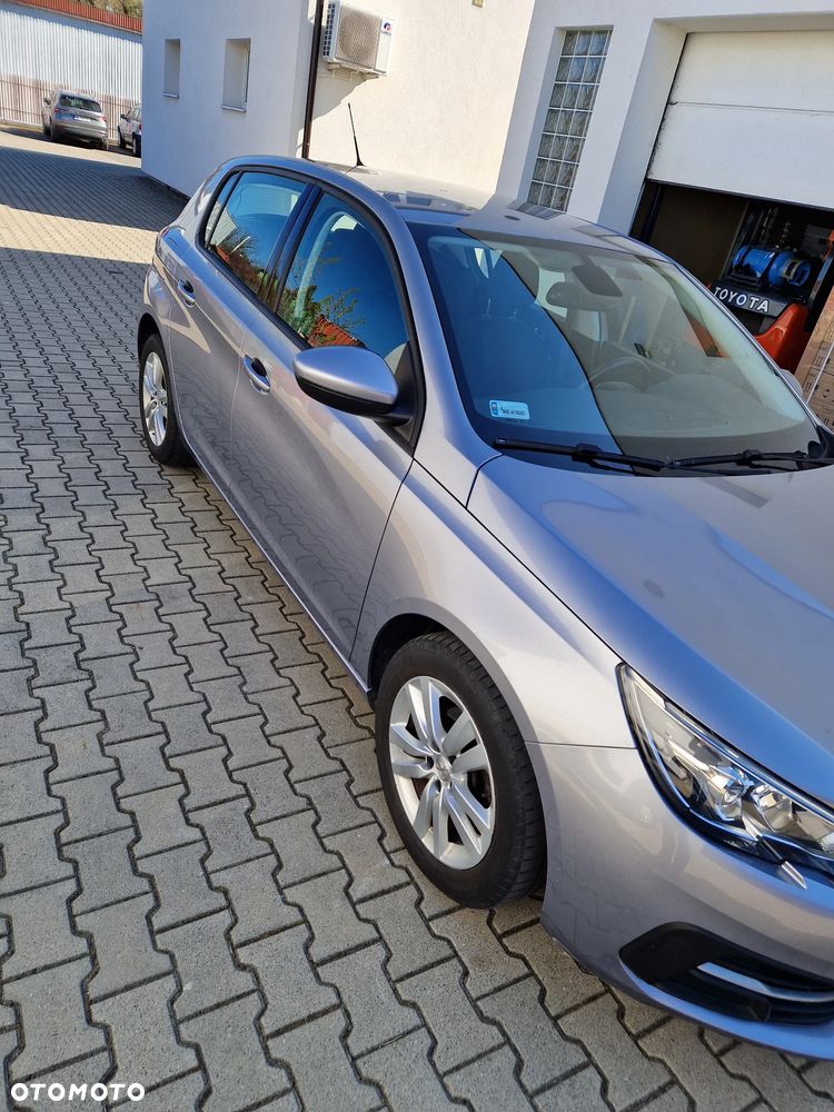 Peugeot 308 - 1