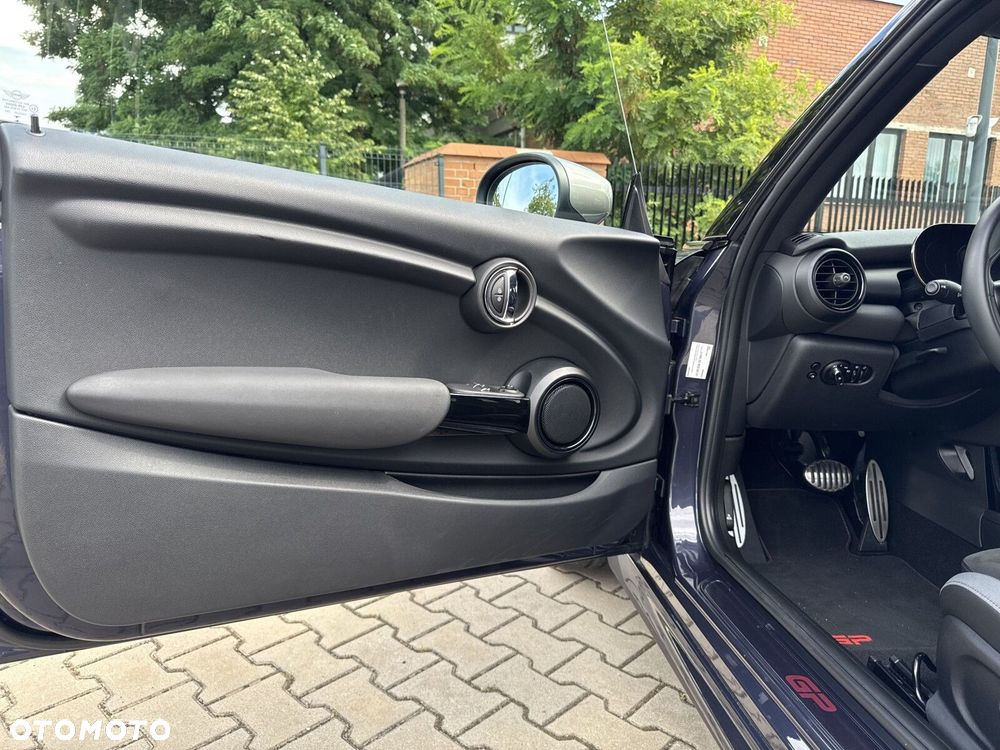 MINI John Cooper Works - 12