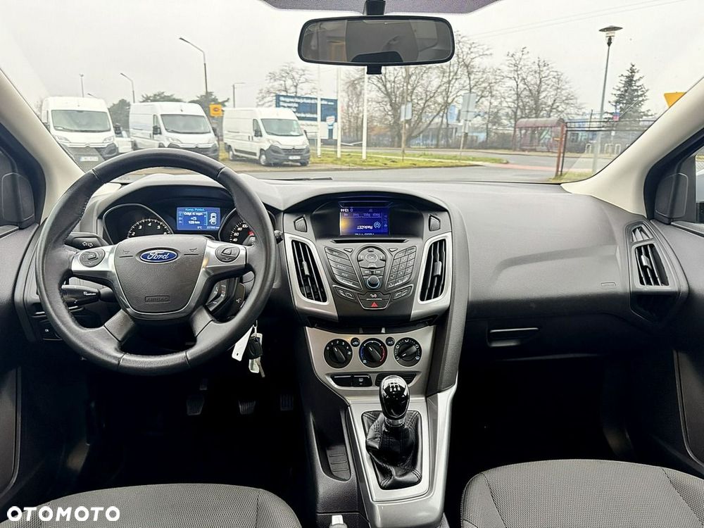Ford Focus - 16