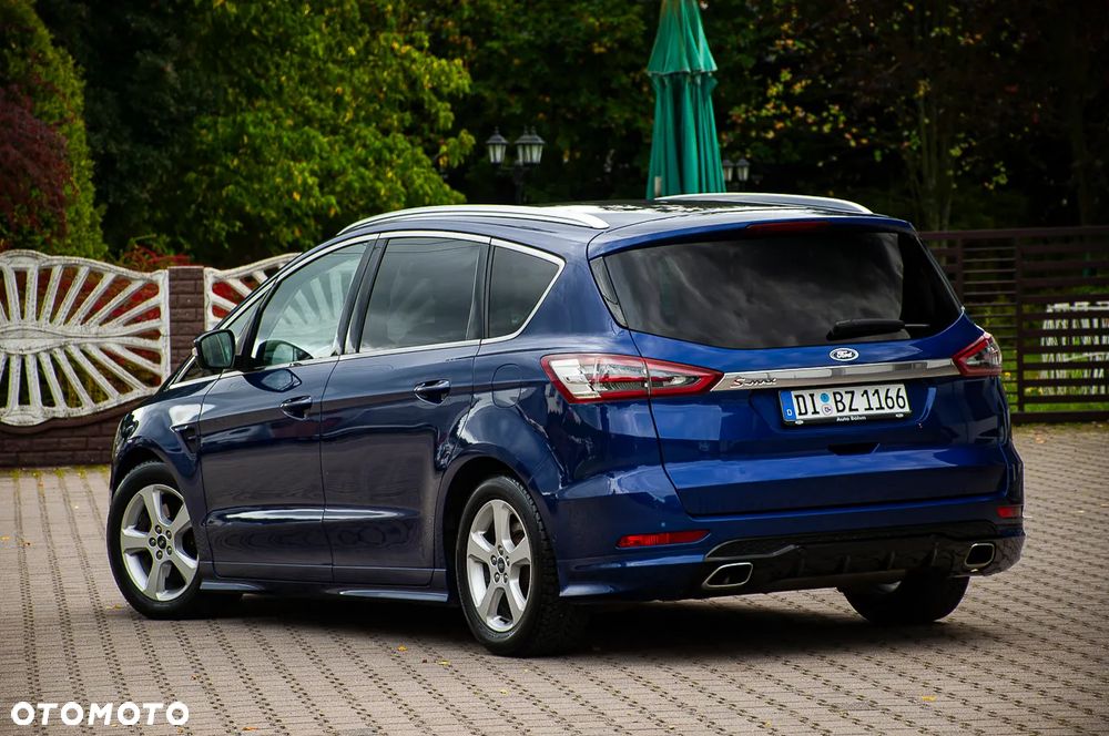 Ford S-Max 2.0 TDCi Titanium PowerShift - 7
