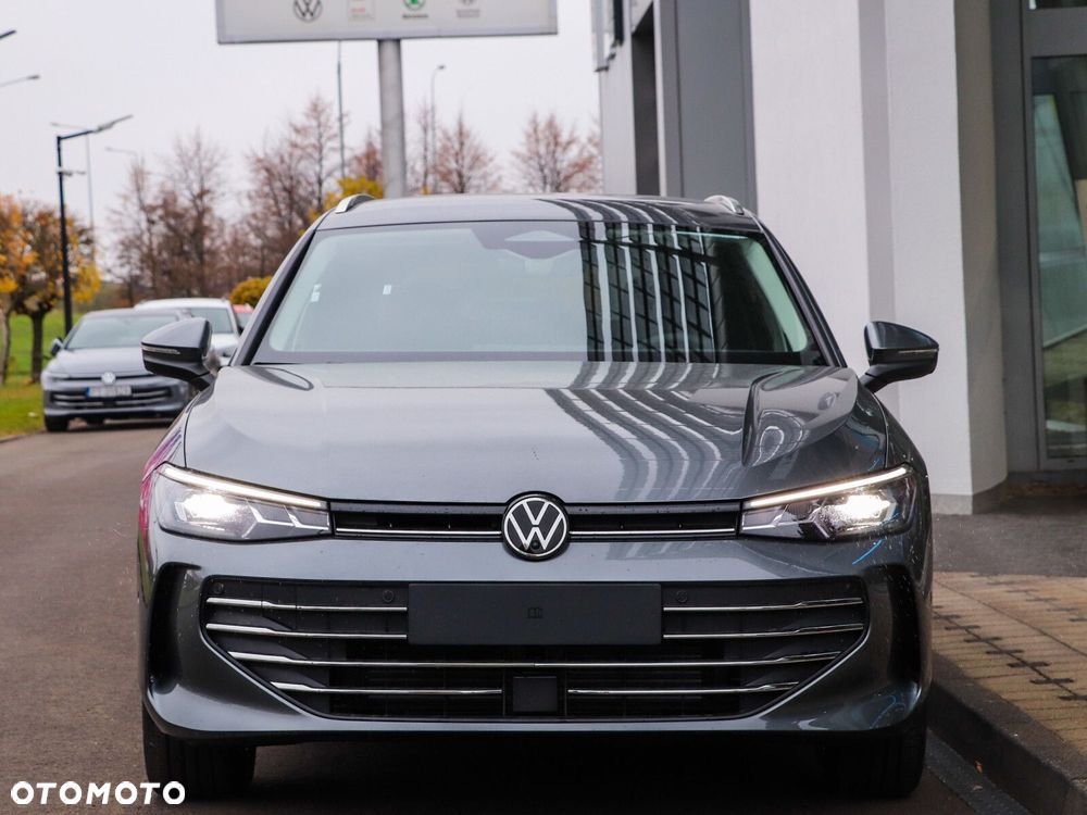 Volkswagen Passat - 8