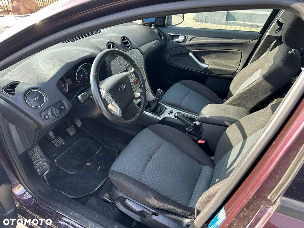 Ford Mondeo - 7