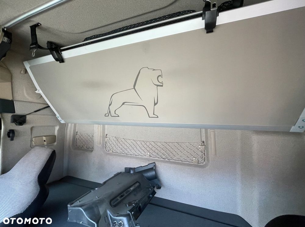 MAN TGX 18T kabina kompletna - 9