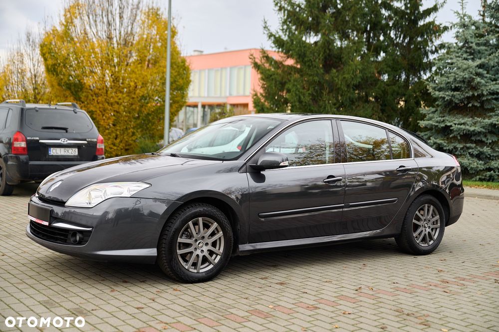 Renault Laguna ENERGY dCi 130 FAP Start & Stop Paris - 8