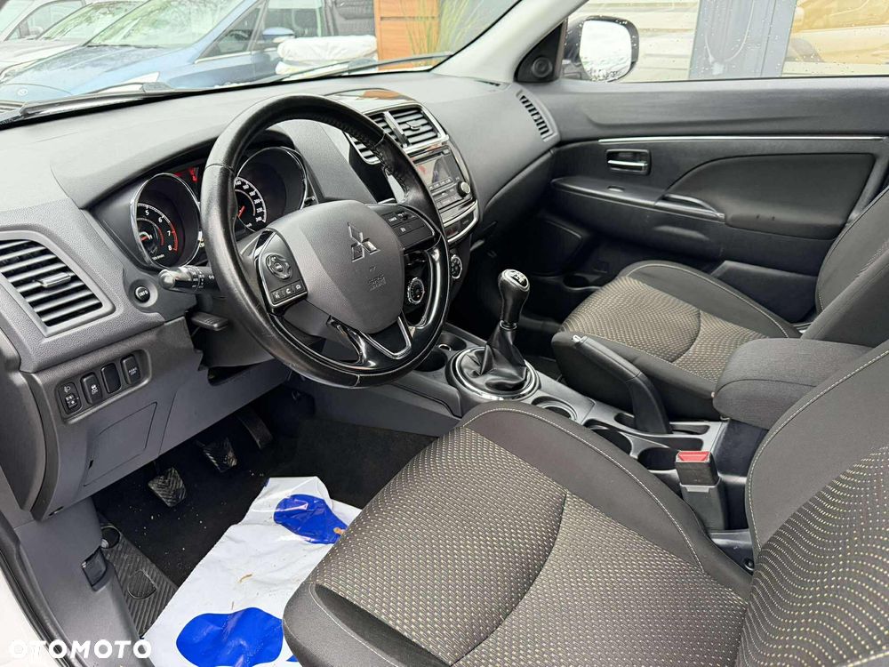 Mitsubishi ASX 1.6 2WD Plus - 12