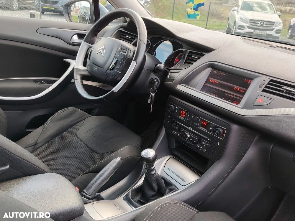 Citroën C5 HDi 140 FAP Exclusive - 8