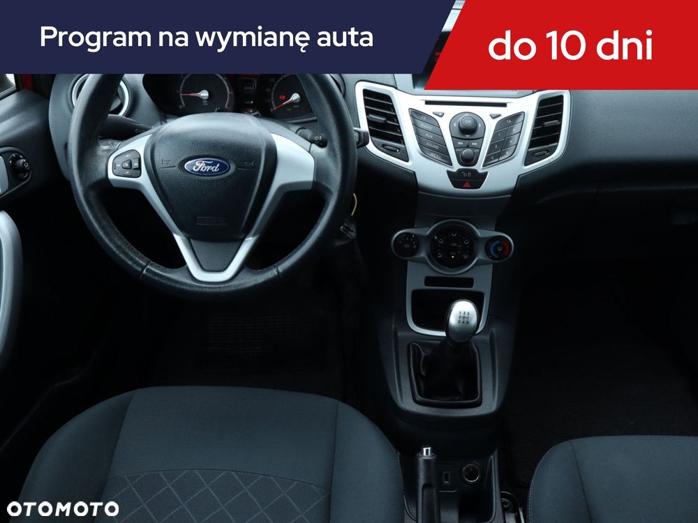 Ford Fiesta - 9