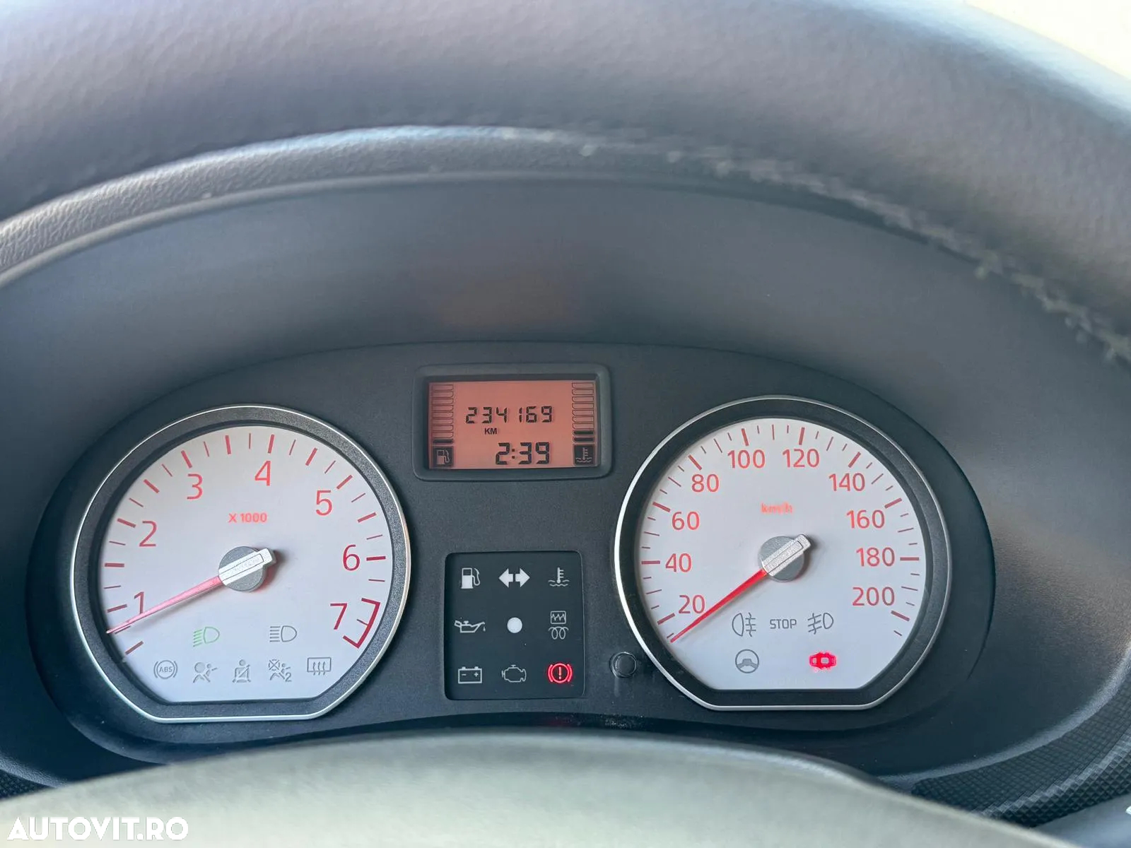 Dacia Sandero 1.6 MPI Laureate - 8