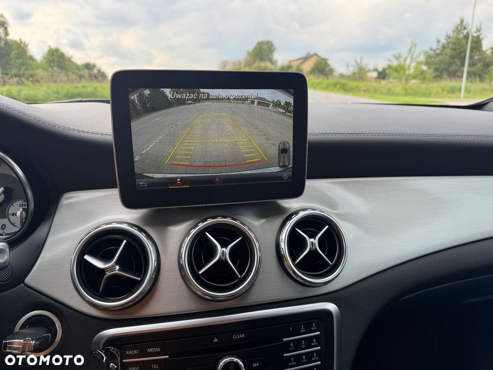 Mercedes-Benz GLA 200 (CDI) d 7G-DCT - 24