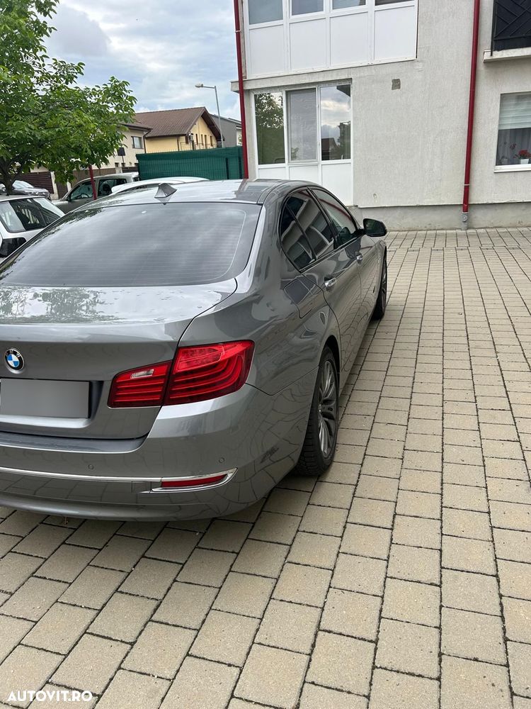 BMW Seria 5 525d xDrive AT - 3