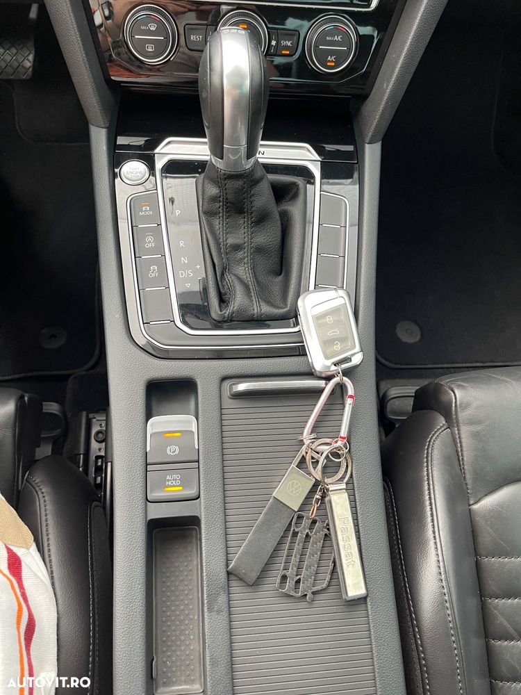 Volkswagen Passat - 16