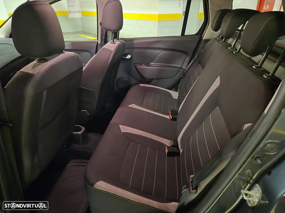 Dacia Logan MCV 0.9 TCe Stepway - 29
