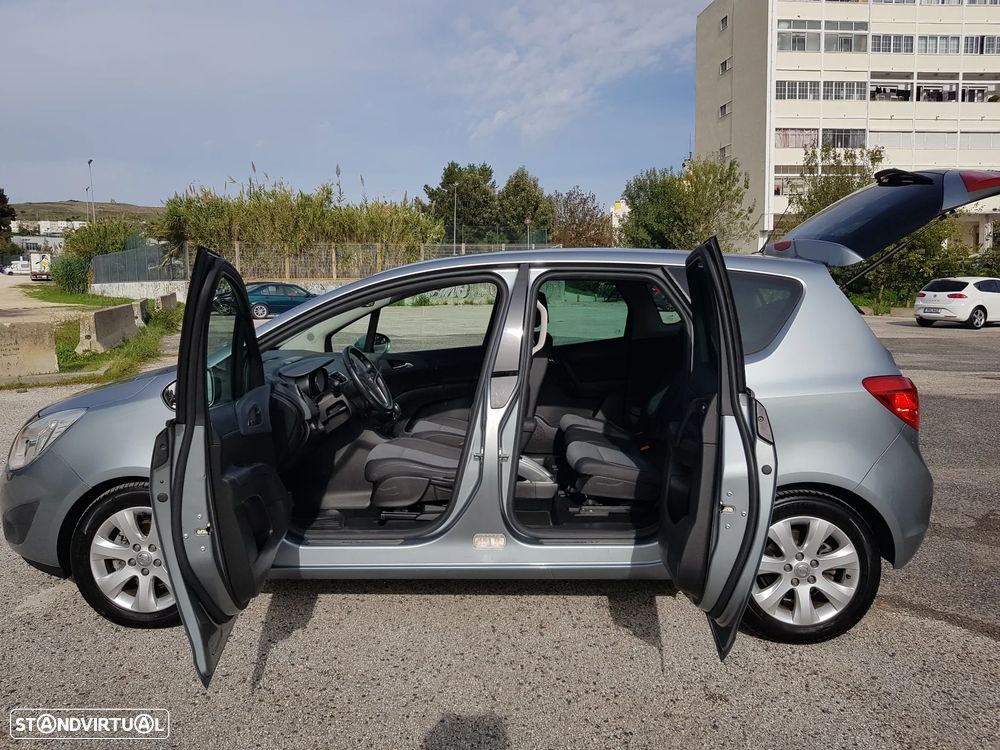Opel Meriva 1.3 CDTI Cosmo - 26