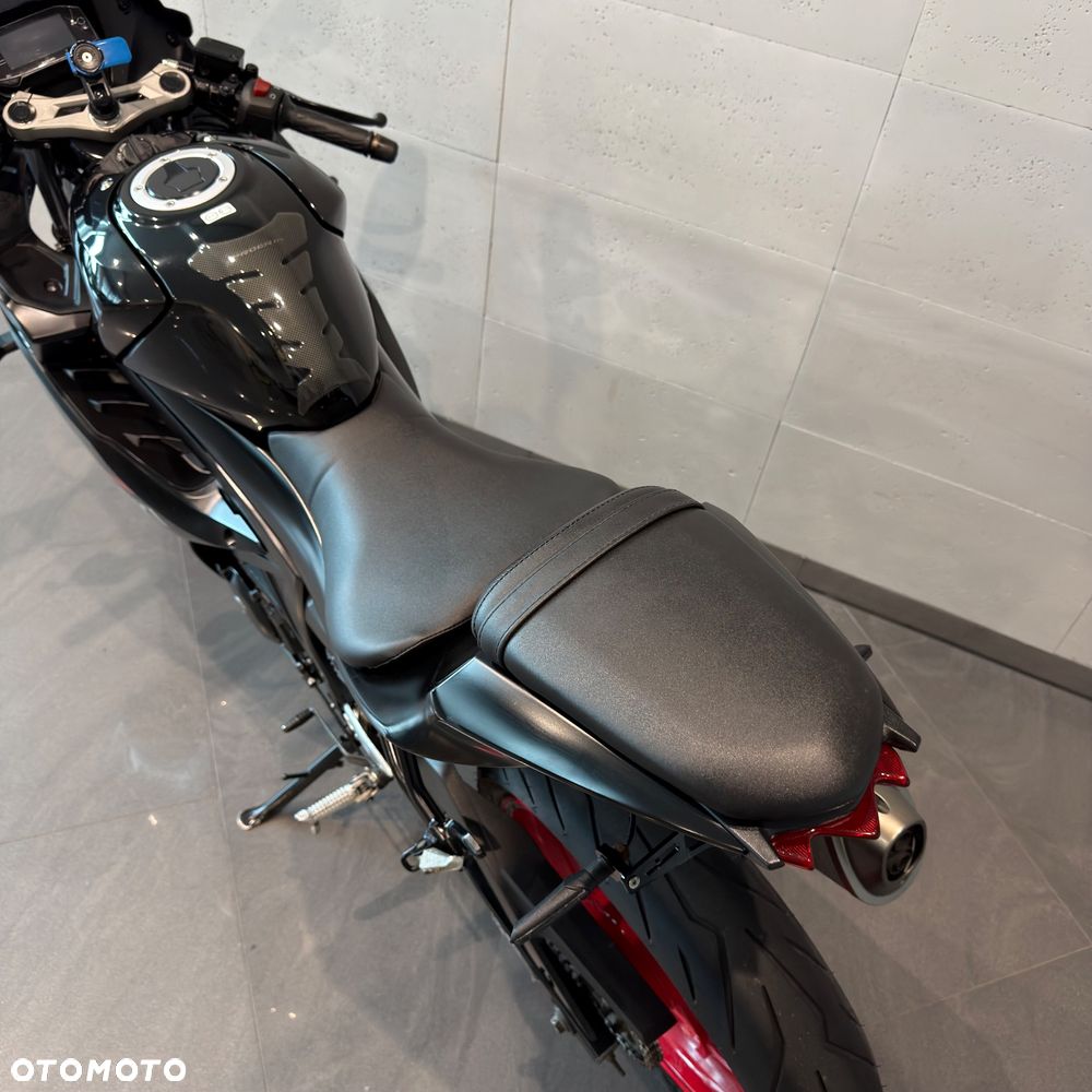 Suzuki GSX-R - 13